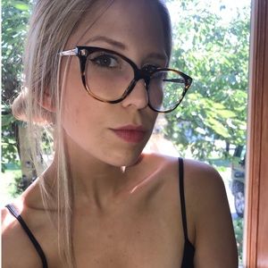 Meet your Posher, Lindsey